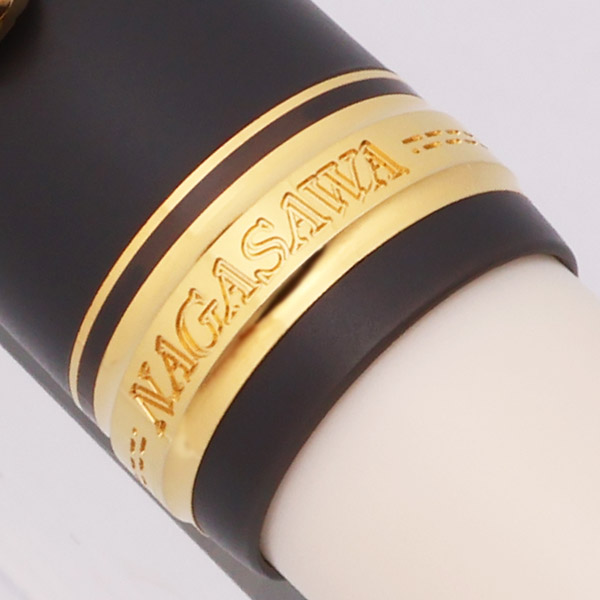Platinum 3776 Century Fountain Pen - Nagasawa PenStyle, Silhouette